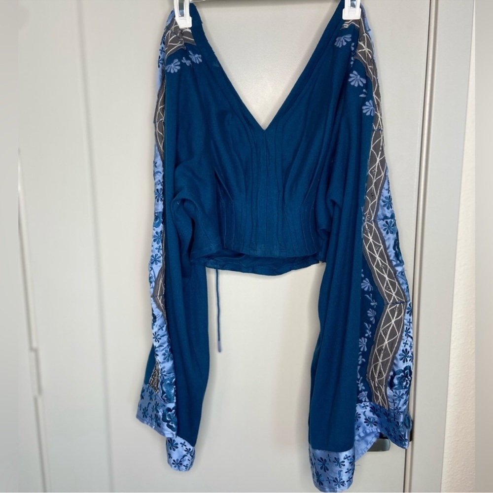 ISO!!!! This top by Free People in sz S or XS! - Picture 2 of 3